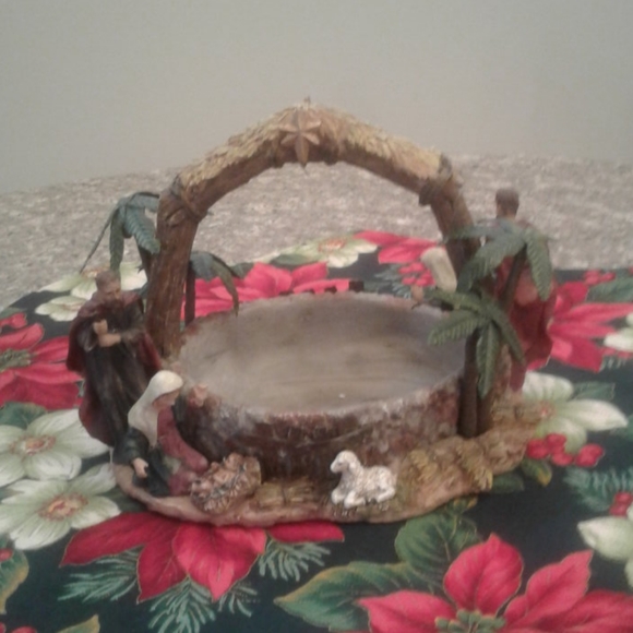 CHRISTMAS Nativity basket - Picture 2 of 4